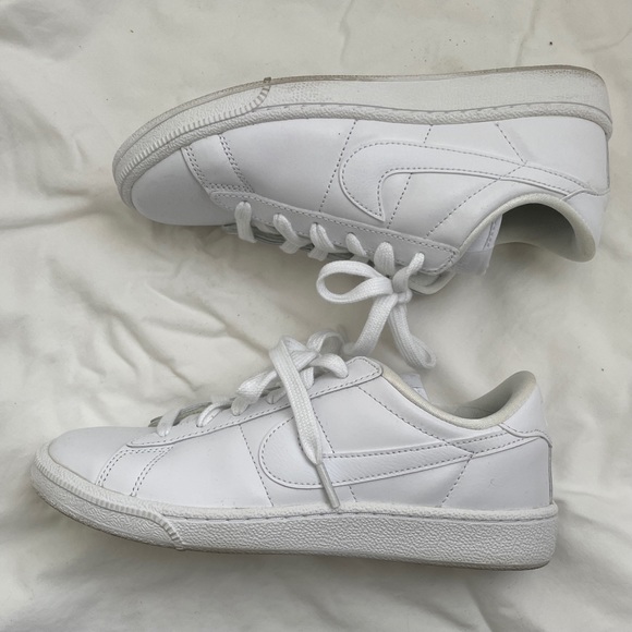 Sold - Picture 2 of 3